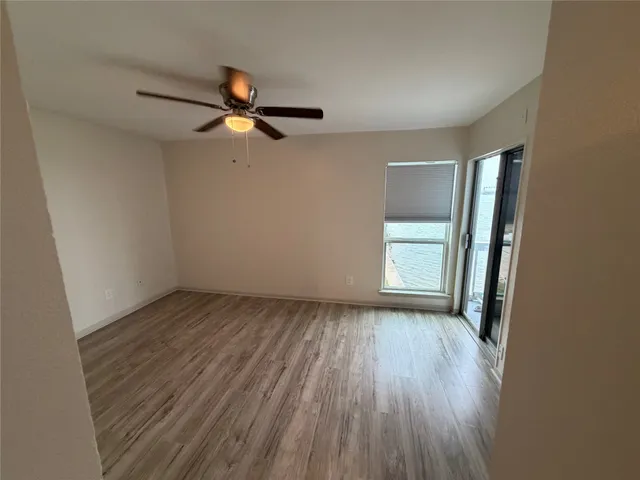 $1,600 | 500 Tiki Drive, Unit 103, Tiki Island, TX 77554