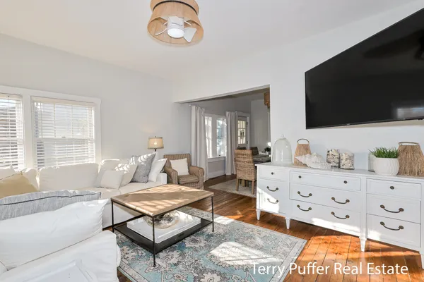$389,900 | 305 North Robert Street, Ludington, MI 49431
