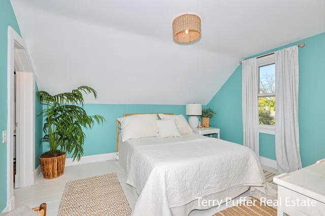 $408,900 | 305 North Robert Street, Ludington, MI 49431