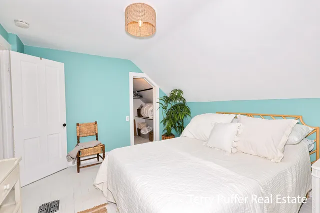 $408,900 | 305 North Robert Street, Ludington, MI 49431