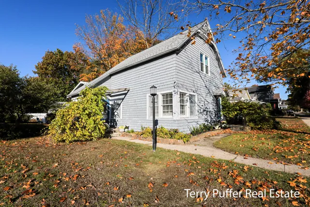 $408,900 | 305 North Robert Street, Ludington, MI 49431