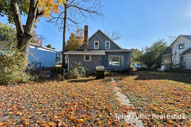 $408,900 | 305 North Robert Street, Ludington, MI 49431