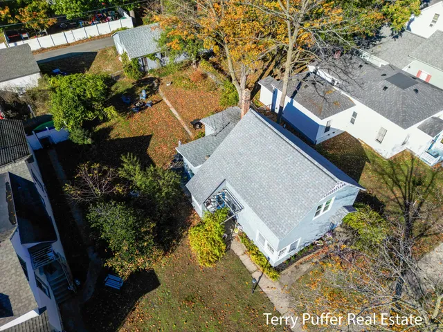 $408,900 | 305 North Robert Street, Ludington, MI 49431