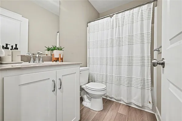 $499,900 | 12203 North Virginia Avenue, Kansas City, MO 64165