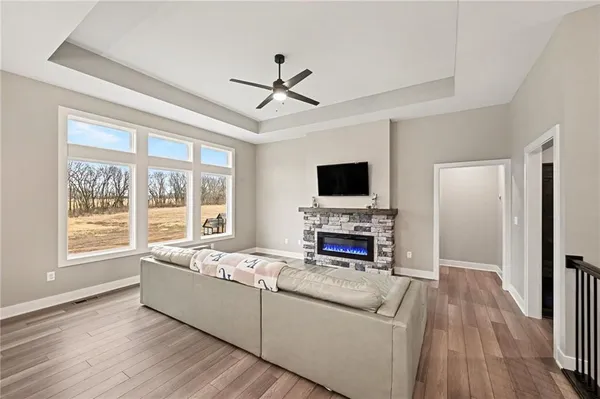 $499,900 | 12203 North Virginia Avenue, Kansas City, MO 64165