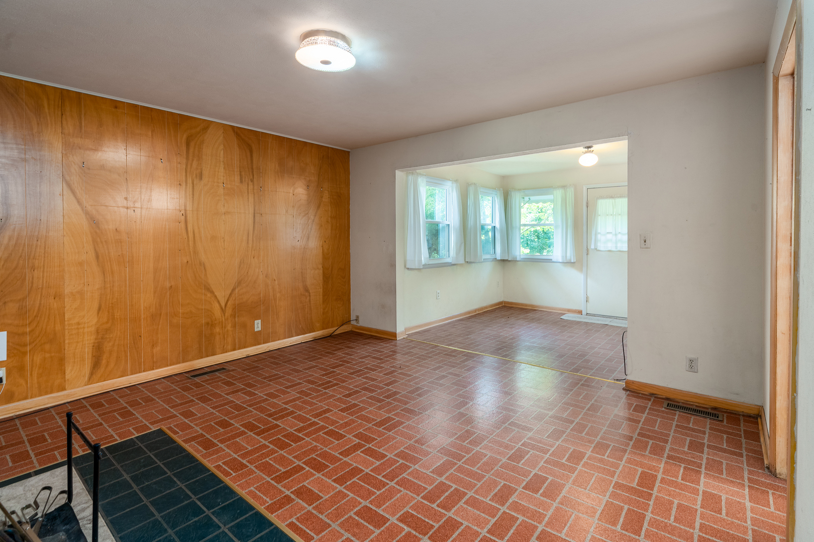 222 Bay Road Carbondale, IL 62903 - Photo 27 of 46 Gallery Image 27