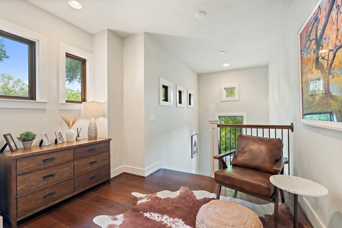 1002 Meriden Lane Austin, TX 78703 - Photo 27 of 35 a living room with furniture and a window