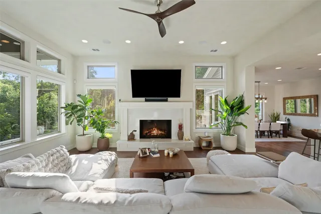 $26,000 | 1002 Meriden Lane, Austin, TX 78703