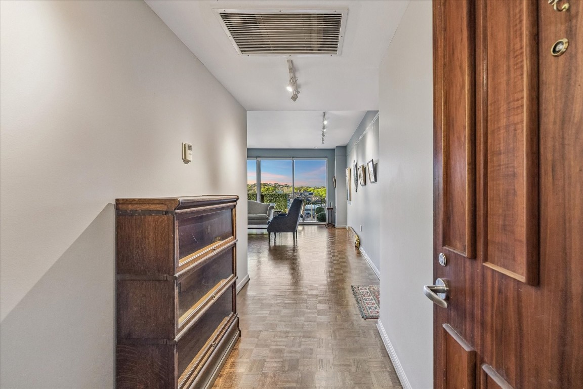 2200 Willowick Road, Unit 4D Houston, TX 77027 - Photo 5 of 36 Come on in and see what a rare opportunity this truly is. Rarely can you find such luxury living in or near River Oaks at such a great price! Amazingly renovated and updated this handsome 2 bed 2 bath corner unit boast stunning wood floors, art lighting, private wrap around balcony and a newly added in-home Laurdy Rm (rare indeed)! Truly special!