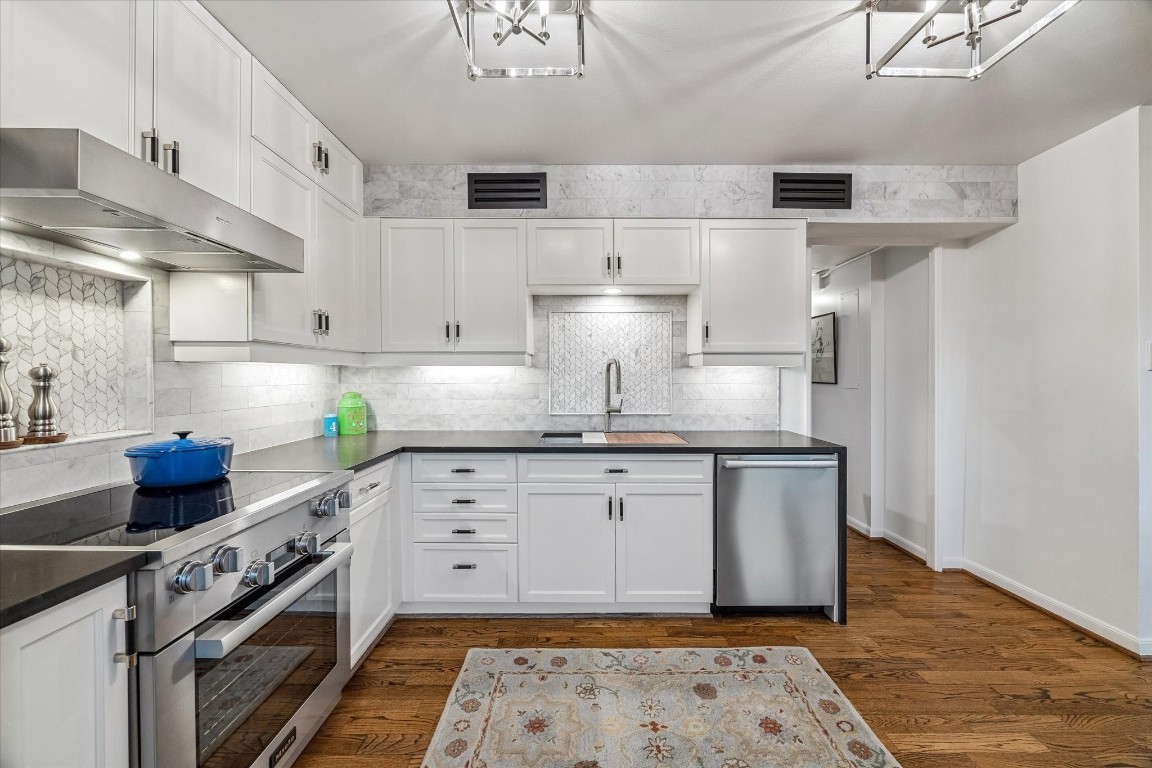 2200 Willowick Road, Unit 4D Houston, TX 77027 - Photo 9 of 36