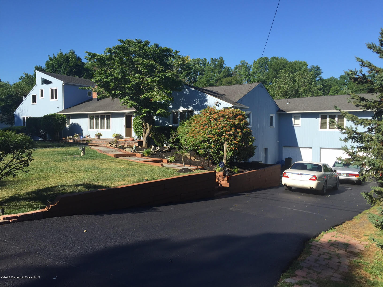 6 Old Mill Road Holmdel, NJ 07733 - Photo 1 of 33 Front