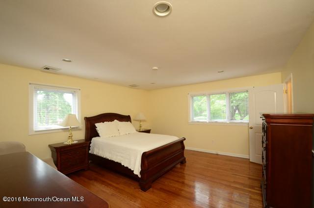 6 Old Mill Road Holmdel, NJ 07733 - Photo 24 of 33 2nd Master