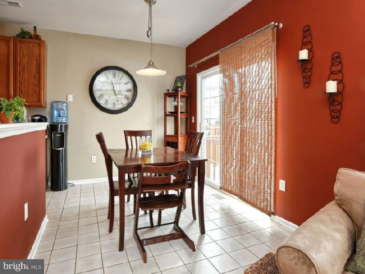 203 Hawthorne Way Delran, NJ 08075 - Photo 12 of 25