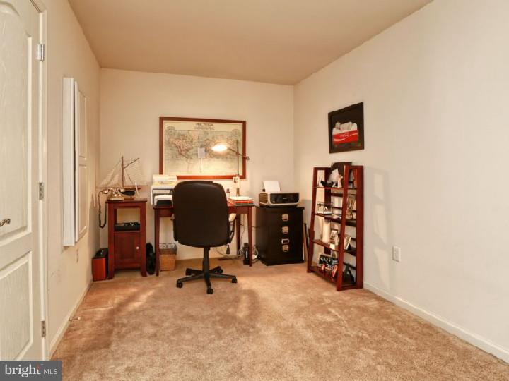 203 Hawthorne Way Delran, NJ 08075 - Photo 13 of 25