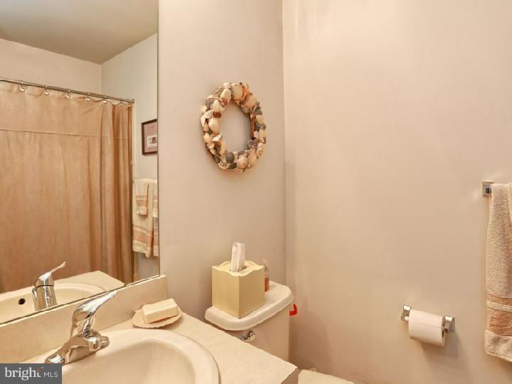 203 Hawthorne Way Delran, NJ 08075 - Photo 17 of 25