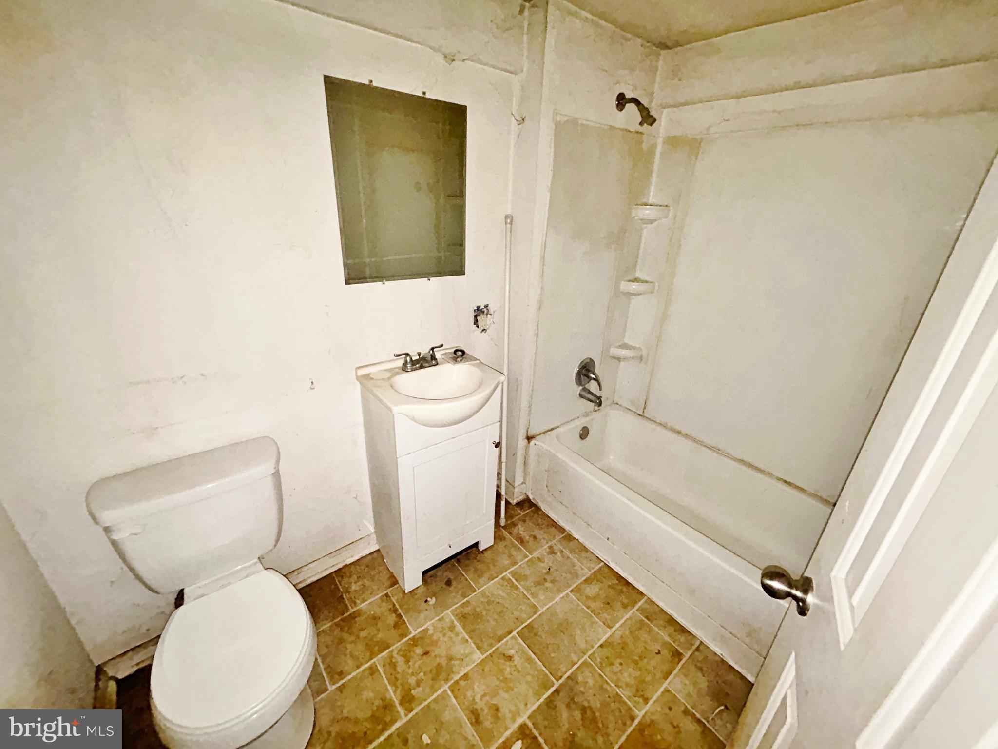 2311 Log Cabin Road York, PA 17408 - Photo 7 of 26 Gallery Image 7