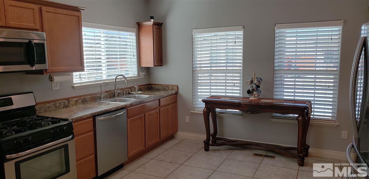 18224 Giant Panda Court Reno, NV 89508 - Photo 8 of 24 Photo 8