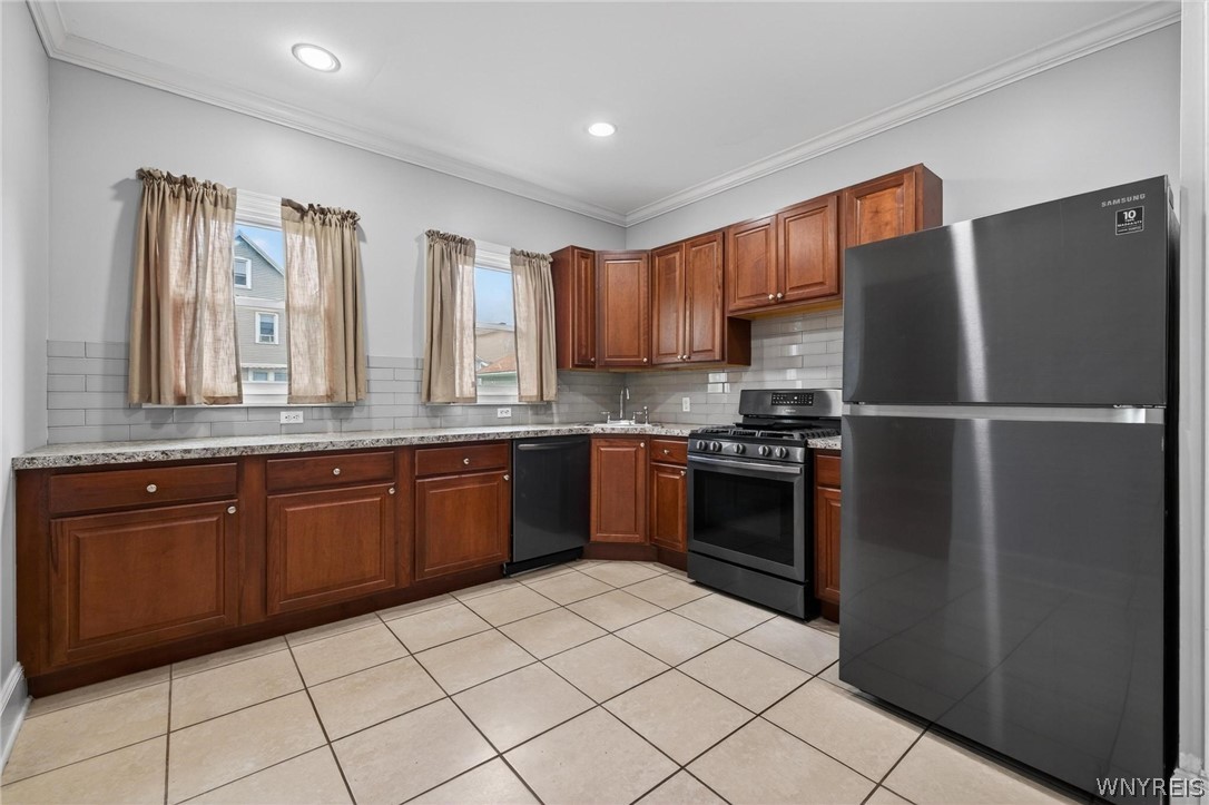186 Riverside Avenue Buffalo, NY 14207 - Photo 18 of 36