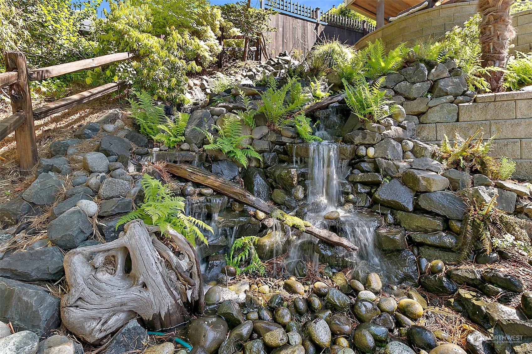 4152 Southwest 314th Street Federal Way, WA 98023 - Photo 33 of 36 a backyard of a house with lots of green space
