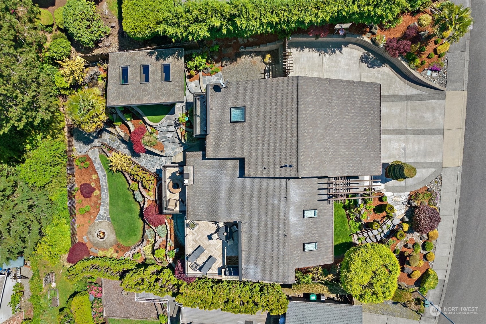4152 Southwest 314th Street Federal Way, WA 98023 - Photo 35 of 36 aerial view of a house with a yard and plants