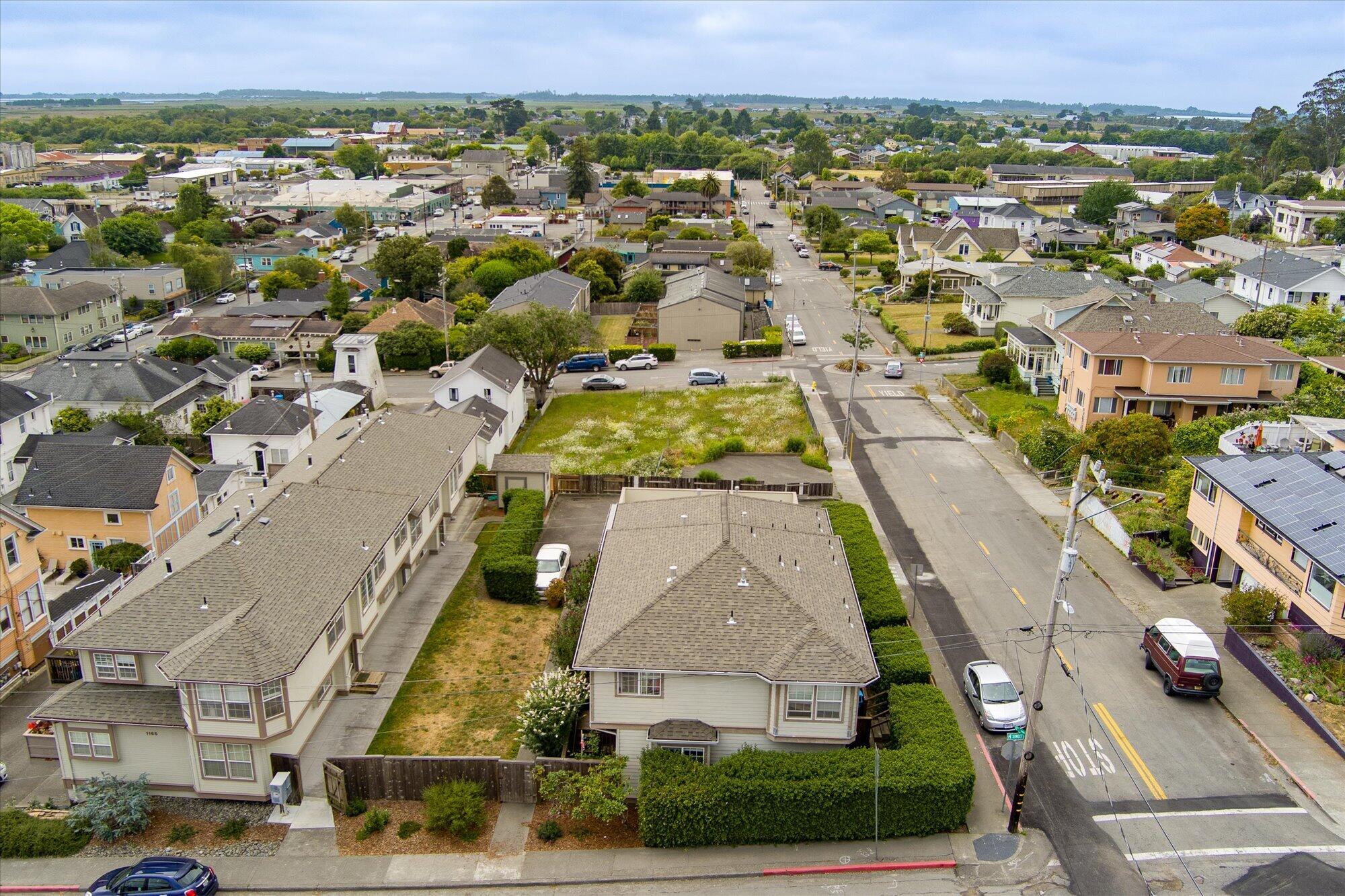 825 12th Street Arcata, CA 95521 - Photo 5 of 62