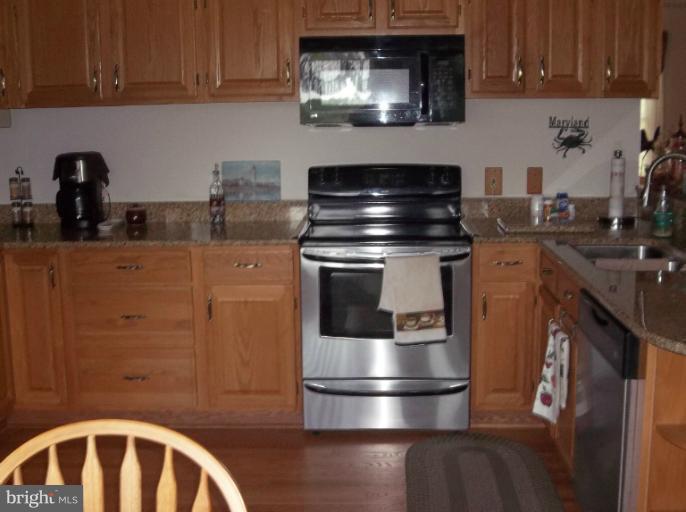 4310 Dunn Road Huntingtown, MD 20639 - Photo 7 of 25 Kitchen