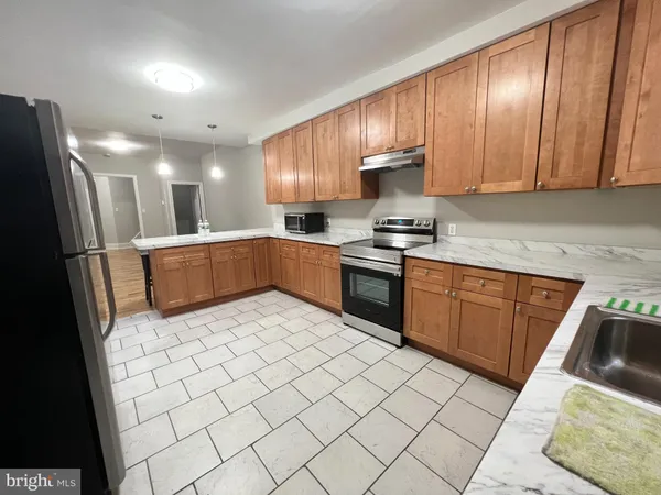 $3,500 | 3312 Haverford Avenue, Philadelphia, PA 19104