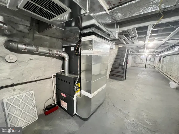 $3,500 | 3312 Haverford Avenue, Philadelphia, PA 19104