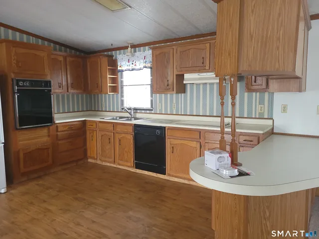 $129,900 | 172 D Street, Groton, CT 06340