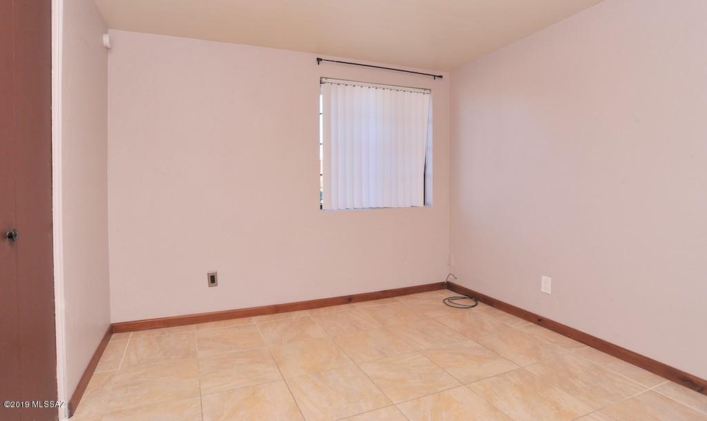 8332 East Rolling Ridge Street Tucson, AZ 85710 - Photo 27 of 49