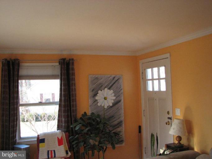 3028 Acton Road Baltimore, MD 21234 - Photo 11 of 26 Family Room