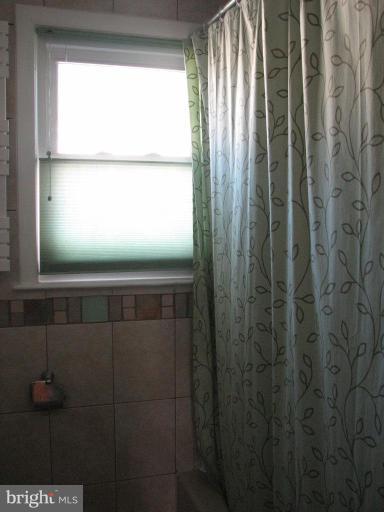 3028 Acton Road Baltimore, MD 21234 - Photo 4 of 26 Bath #1