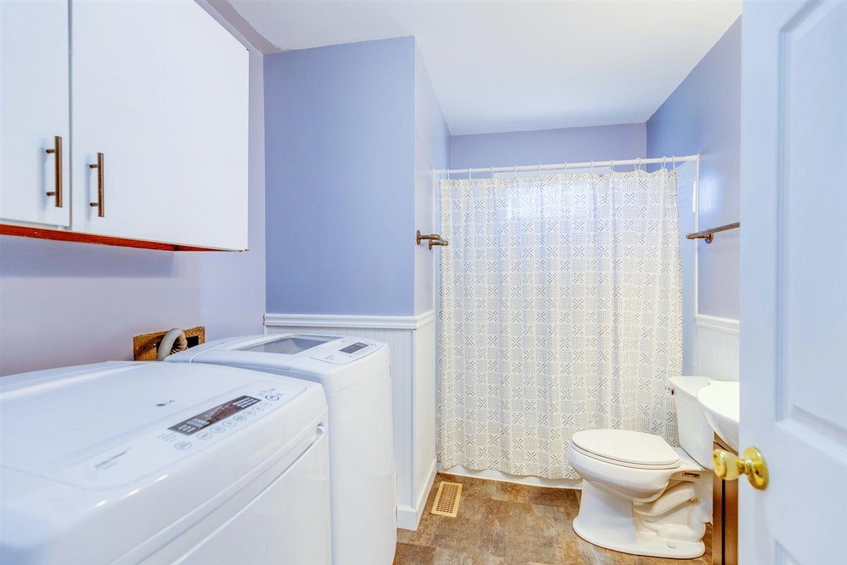 1411 Johnson Lane Springfield, IL 62702 - Photo 11 of 25