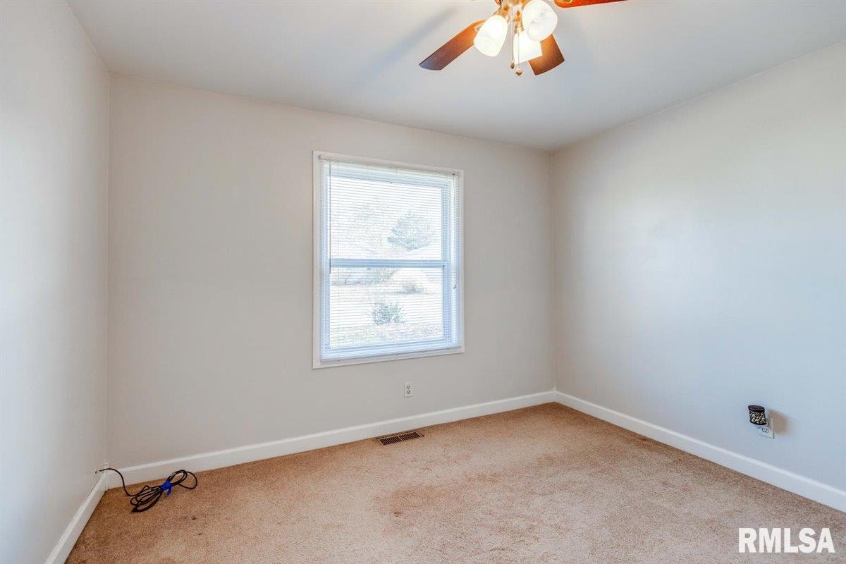 1411 Johnson Lane Springfield, IL 62702 - Photo 18 of 25
