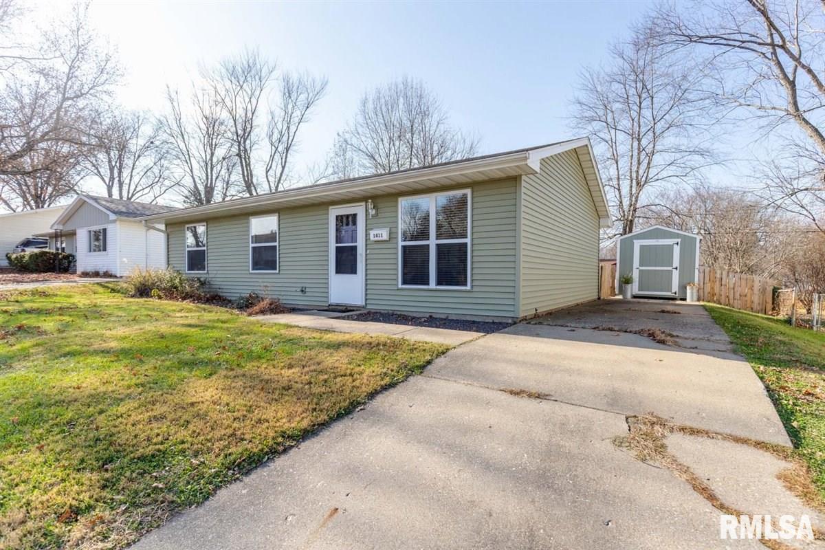 1411 Johnson Lane Springfield, IL 62702 - Photo 2 of 25
