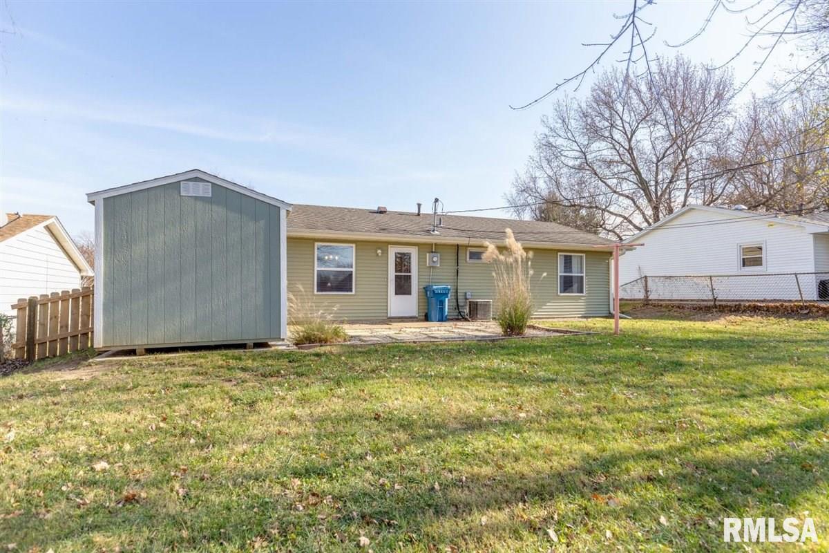 1411 Johnson Lane Springfield, IL 62702 - Photo 22 of 25