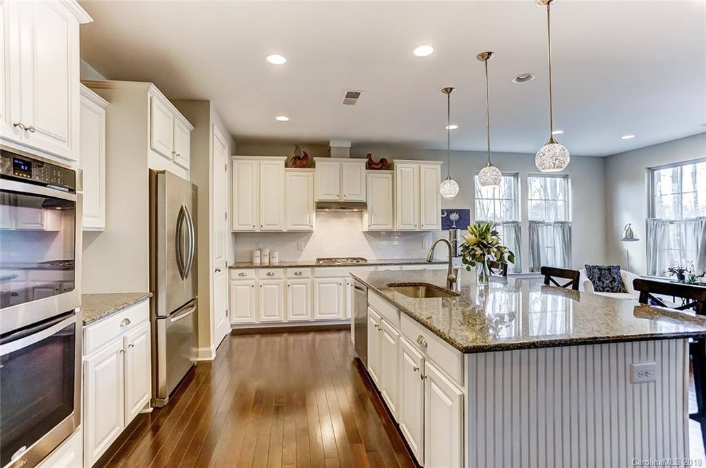 955 Castlewatch Drive Fort Mill, SC 29708 - Photo 2 of 33 Gallery Image 2