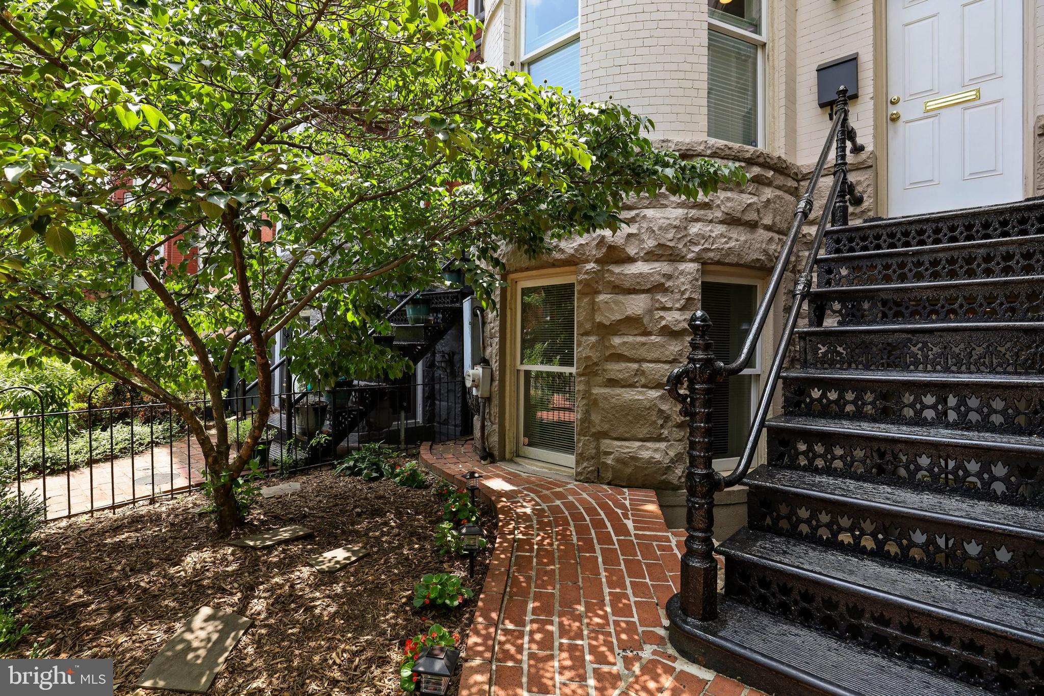 310 9th Street Northeast Washington, DC 20002 - Photo 23 of 49