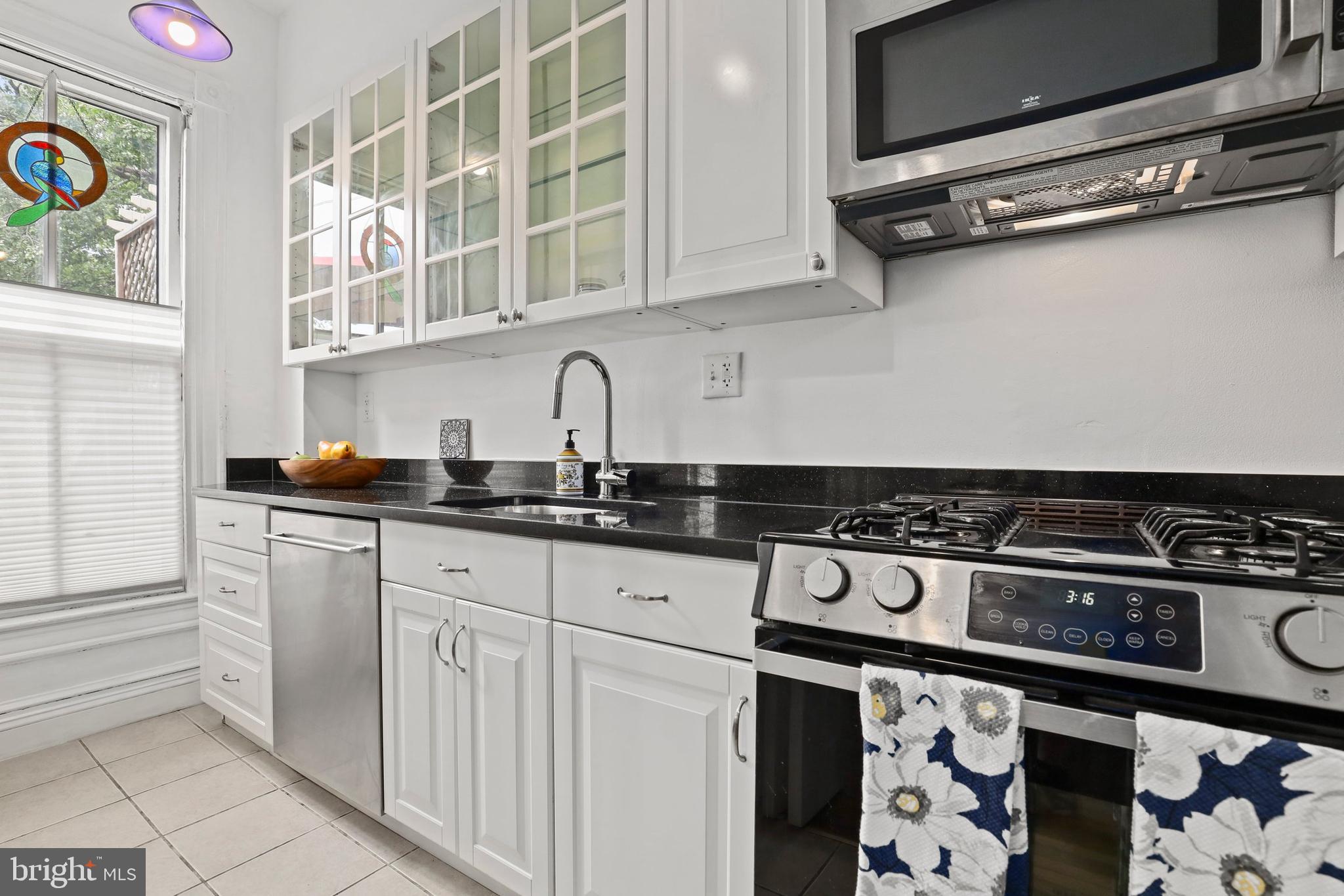 310 9th Street Northeast Washington, DC 20002 - Photo 10 of 49