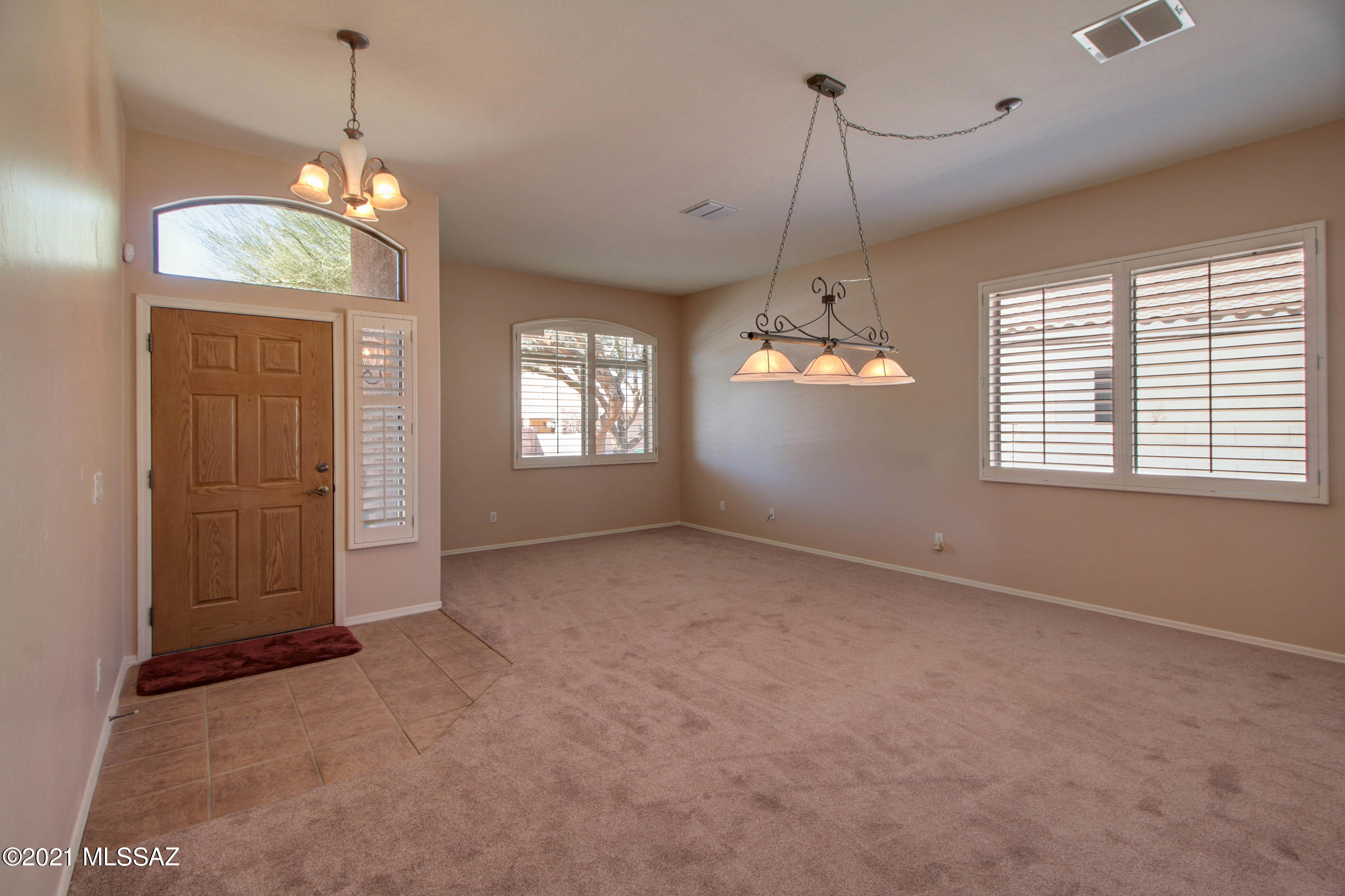 7998 North Rondure Loop Tucson, AZ 85743 - Photo 2 of 39 Gallery Image 2