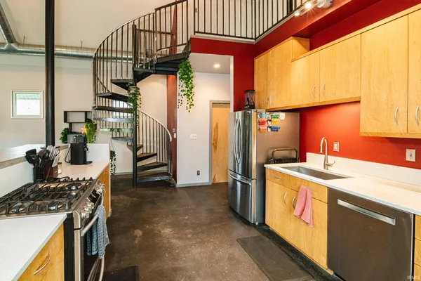 $449,900 | 612 North Kerry Drive, Bloomington, IN 47408