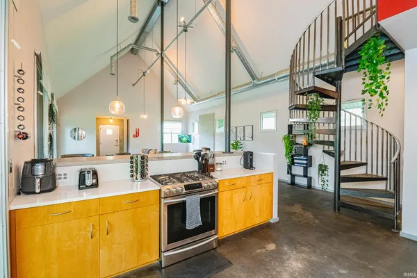 $449,900 | 612 North Kerry Drive, Bloomington, IN 47408