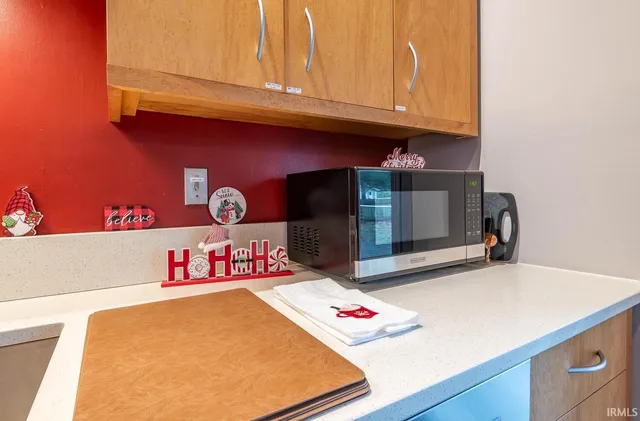 $449,900 | 612 North Kerry Drive, Bloomington, IN 47408