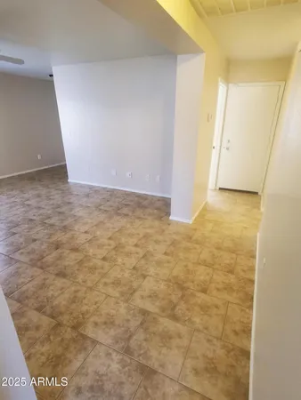 $1,925 | 10530 West Louise Drive, Peoria, AZ 85383