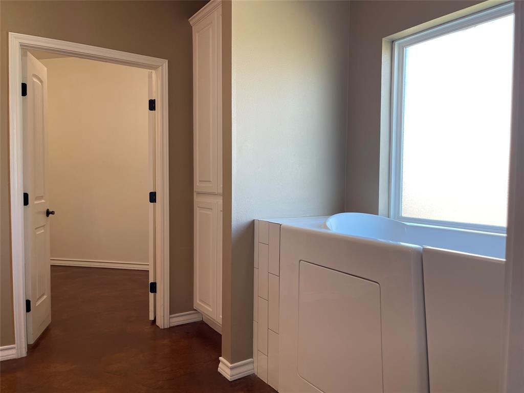 207 Northline Road Teague, TX 75860 - Photo 27 of 40 Door into Walk In Closet
