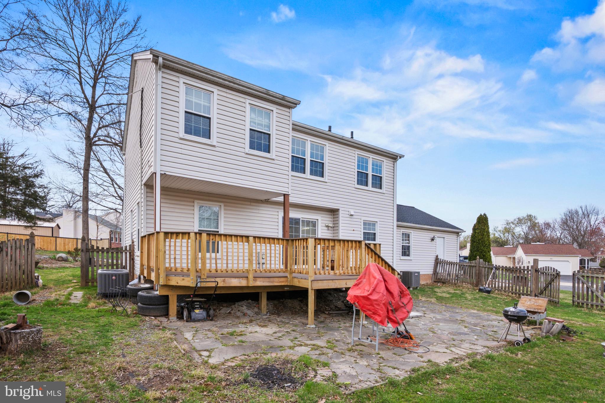 15123 Philip Lee Road Chantilly, VA 20151 - Photo 25 of 26 Charming backyard retreat with deck.