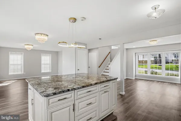 $3,600 | 15123 Philip Lee Road, Chantilly, VA 20151