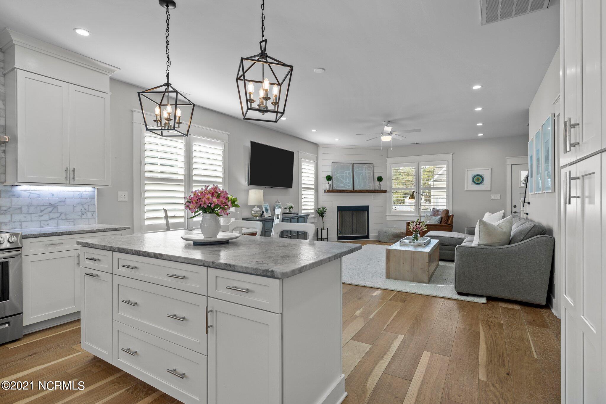 1810 Olde Farm Road Morehead City, NC 28557 - Photo 9 of 59 KITCHEN