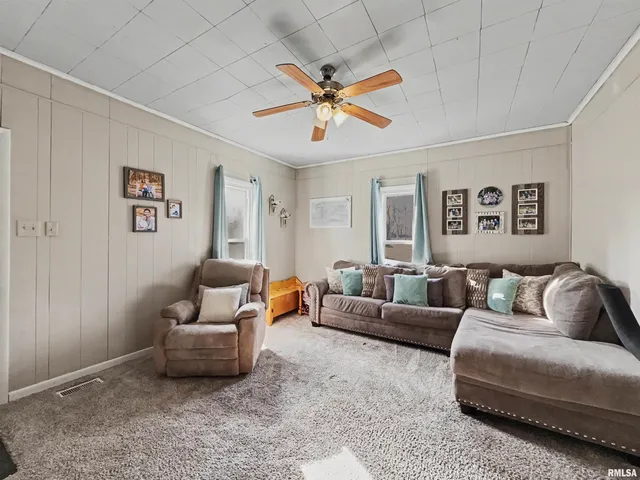 $138,000 | 12230 Binkley Road, Marion, IL 62959