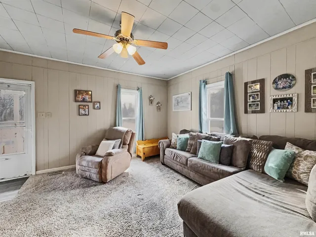 $138,000 | 12230 Binkley Road, Marion, IL 62959